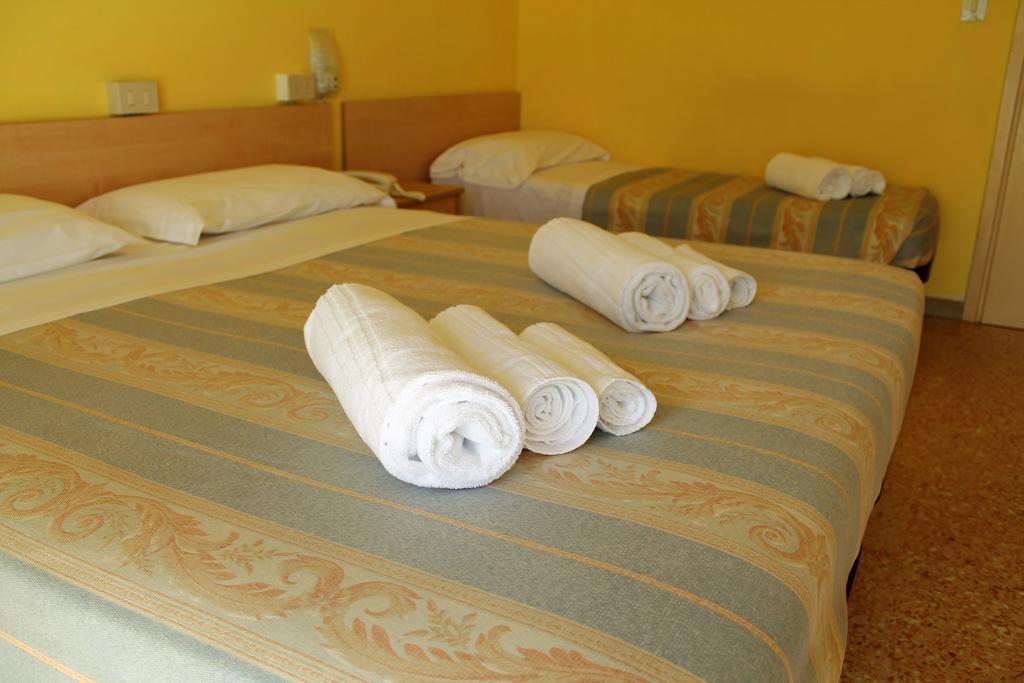 Hotel Ninfea Cervia Exterior foto